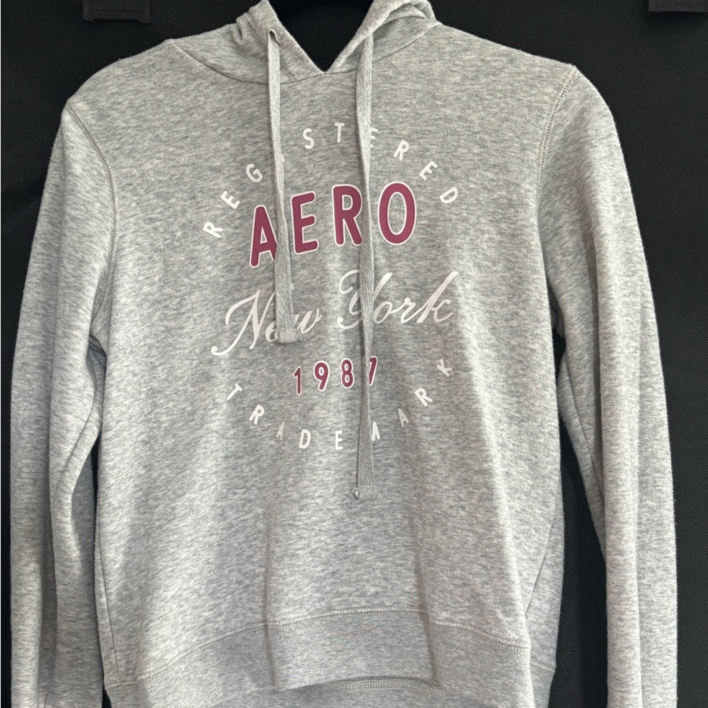 Aero Women's Gray Hoodie with New York Design